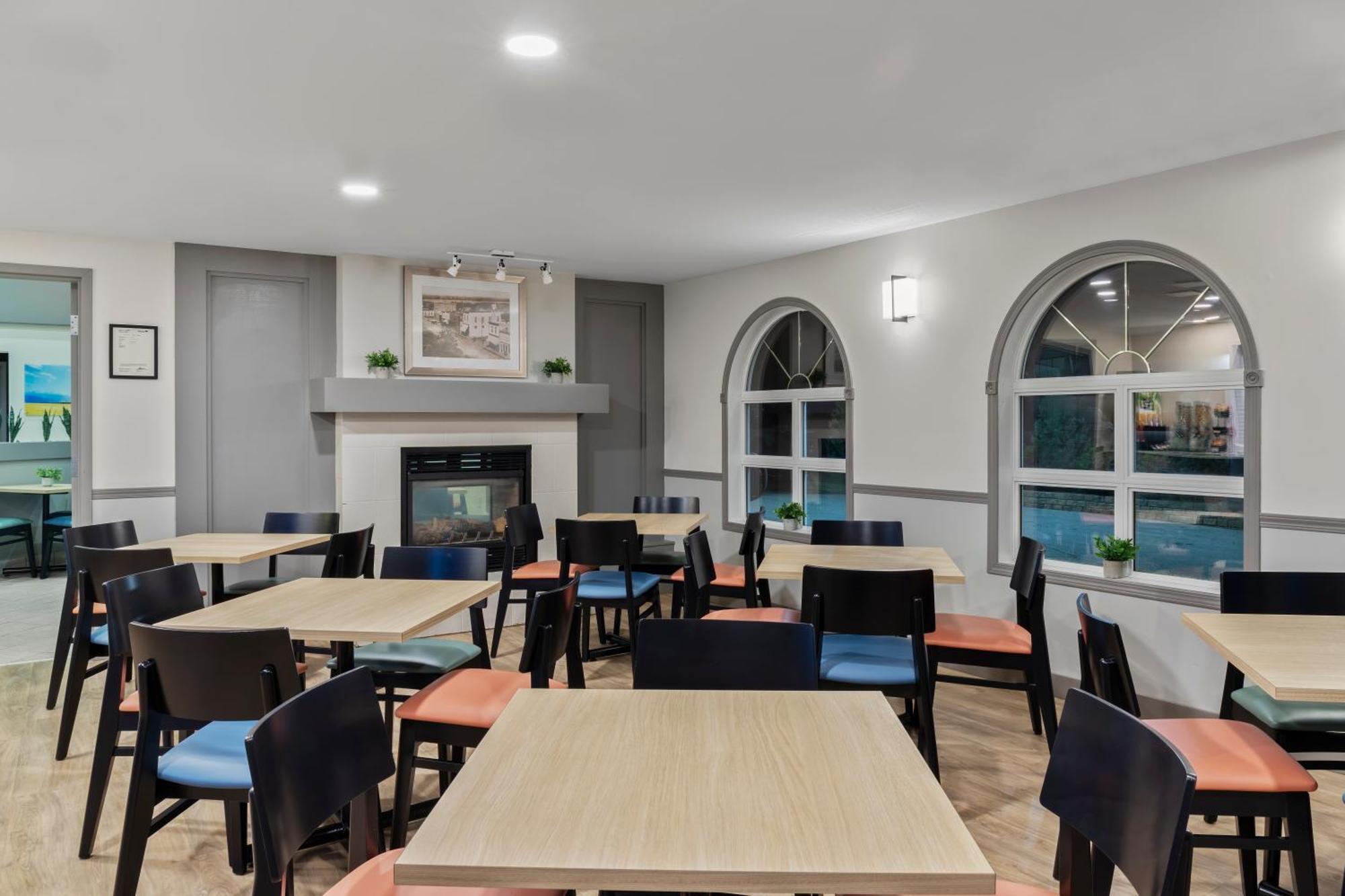 Days Inn By Wyndham Steinbach Ngoại thất bức ảnh