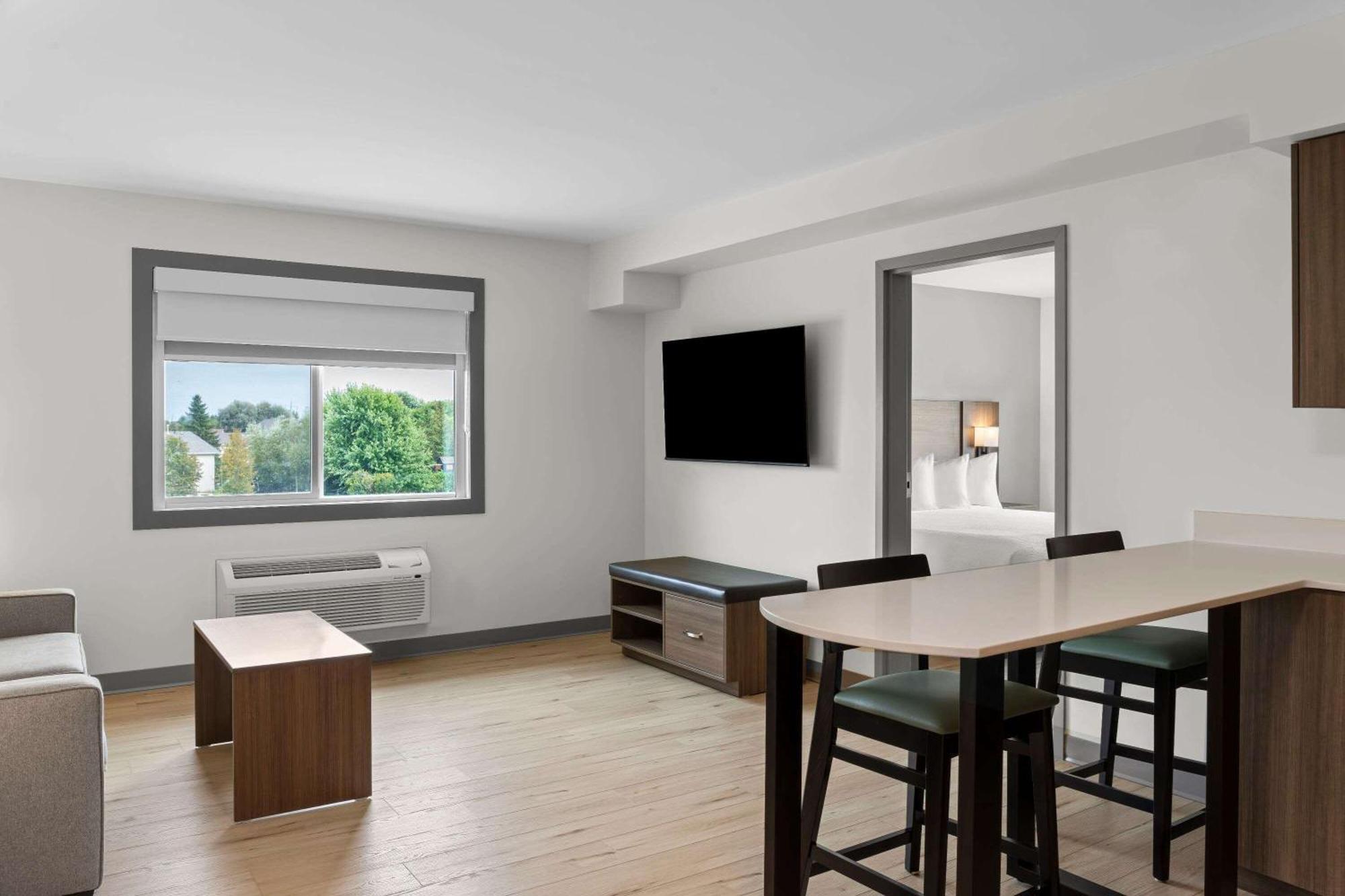Days Inn By Wyndham Steinbach Ngoại thất bức ảnh
