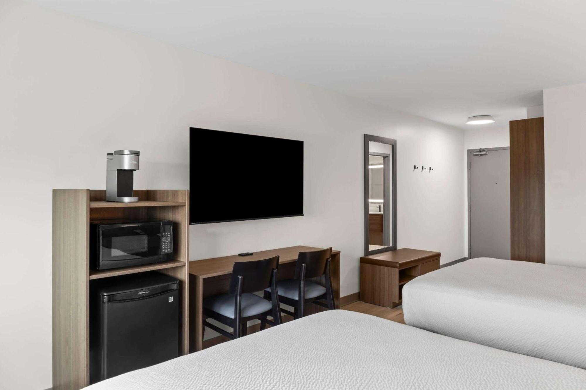 Days Inn By Wyndham Steinbach Ngoại thất bức ảnh