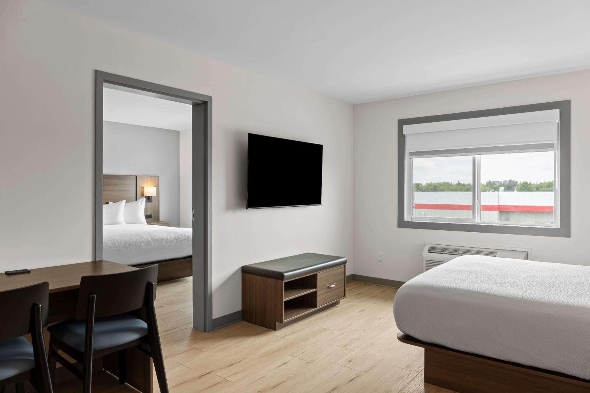 Days Inn By Wyndham Steinbach Ngoại thất bức ảnh