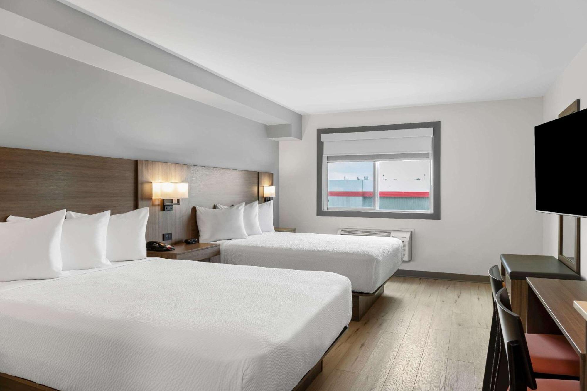 Days Inn By Wyndham Steinbach Ngoại thất bức ảnh