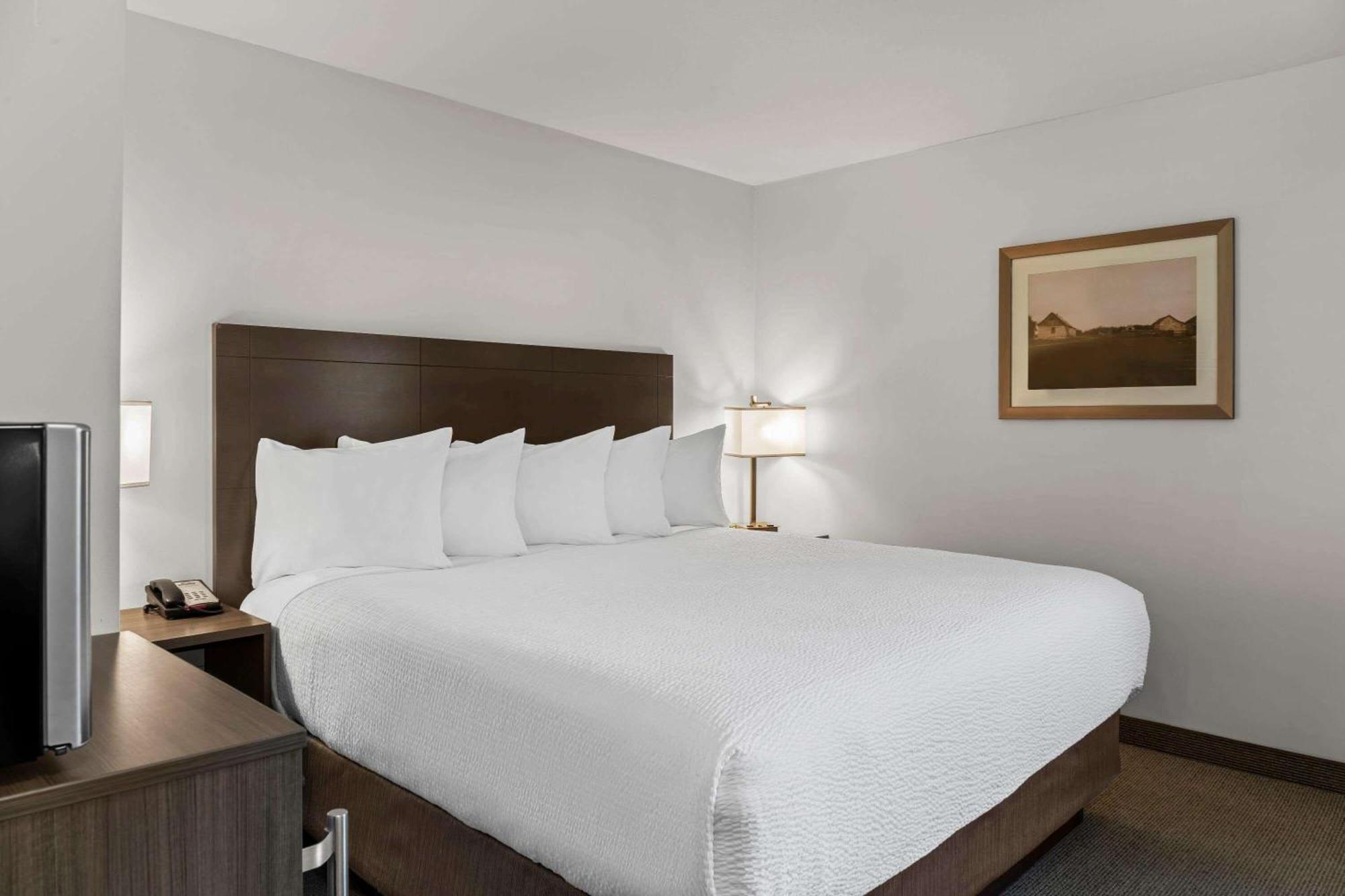 Days Inn By Wyndham Steinbach Ngoại thất bức ảnh