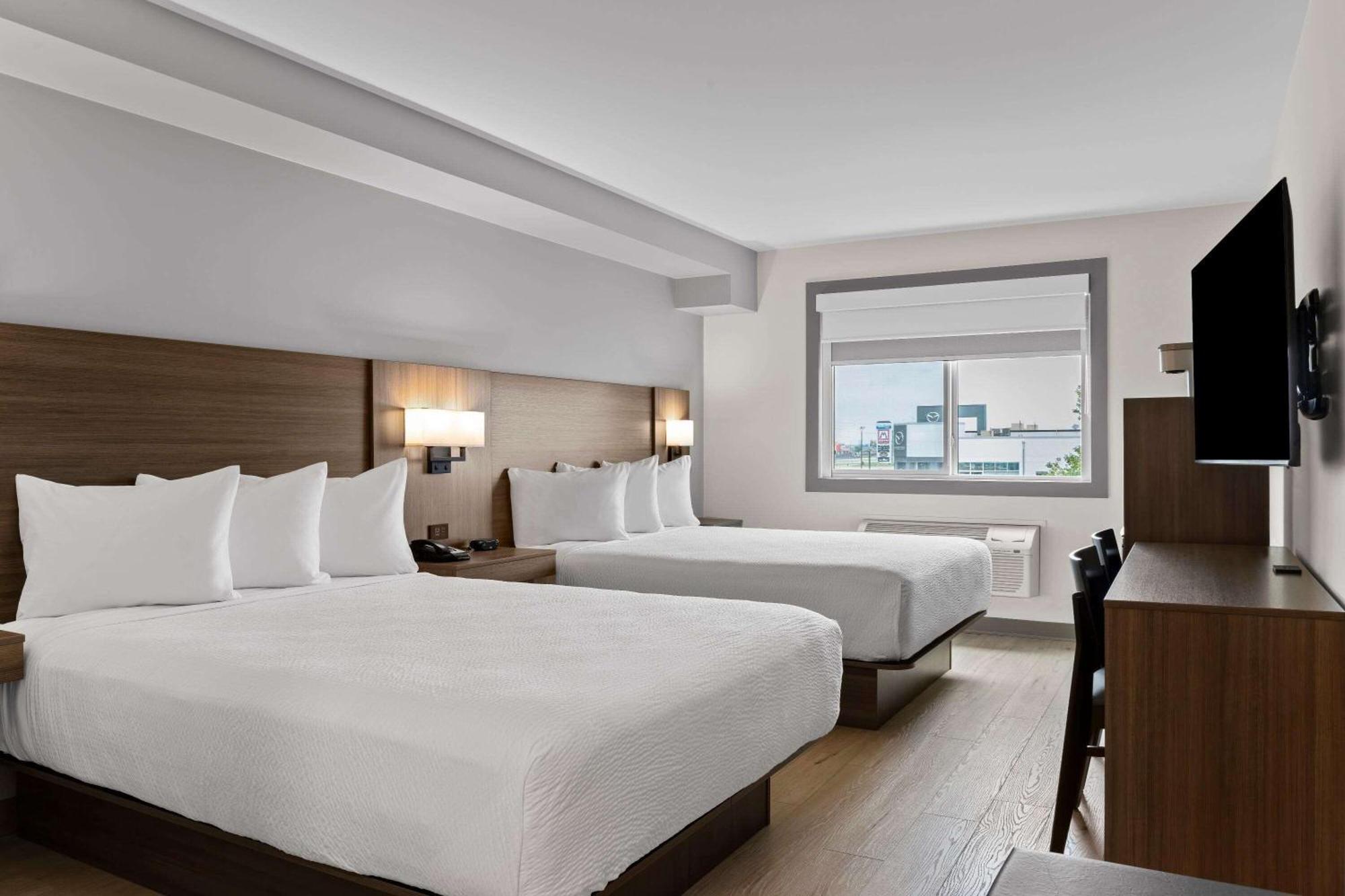 Days Inn By Wyndham Steinbach Ngoại thất bức ảnh
