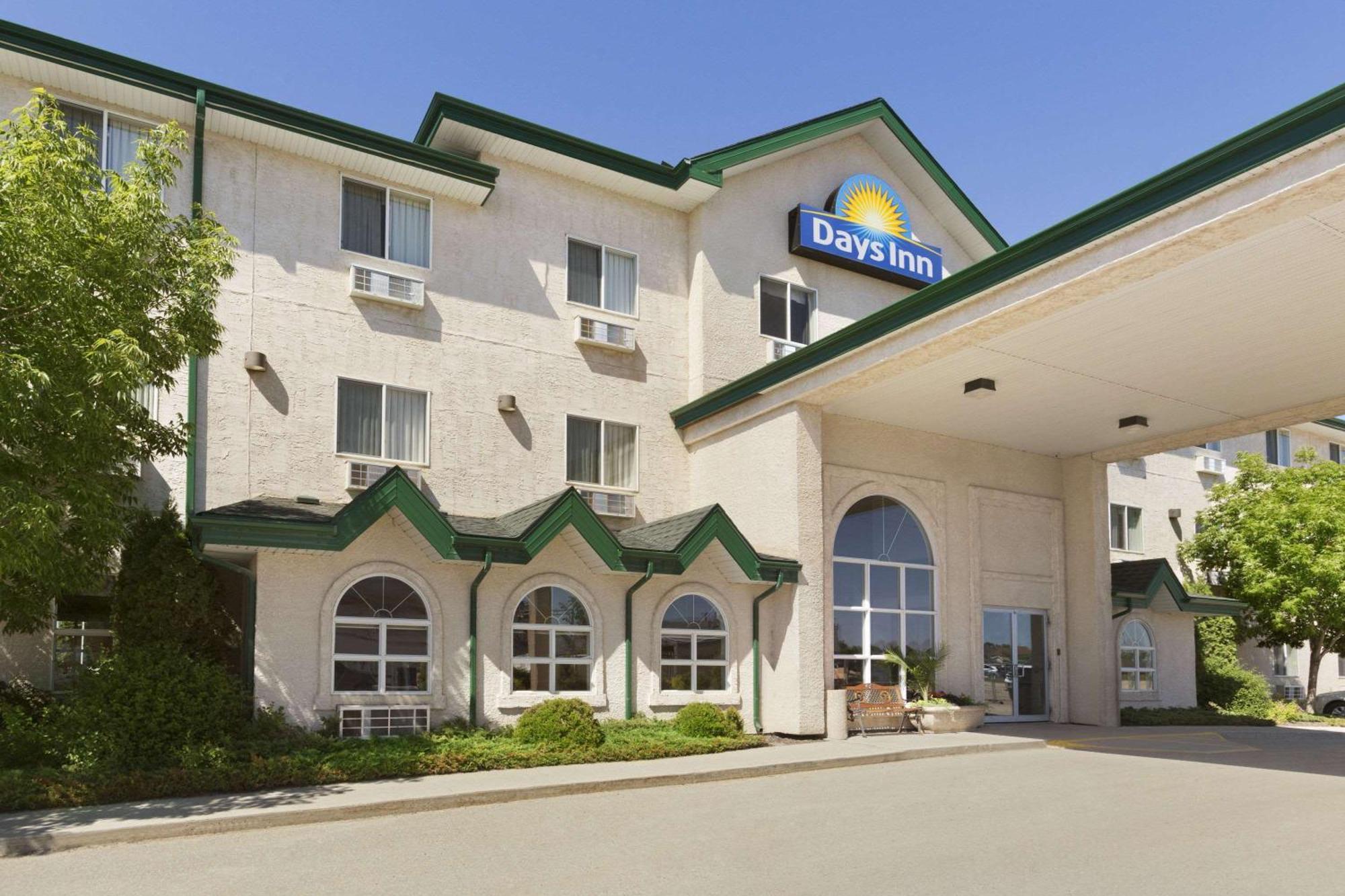 Days Inn By Wyndham Steinbach Ngoại thất bức ảnh